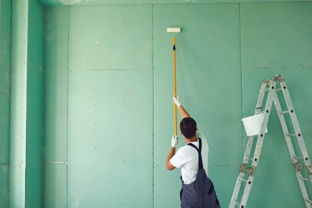 4 couches de peinture et toujours des traces : découvrez la raison